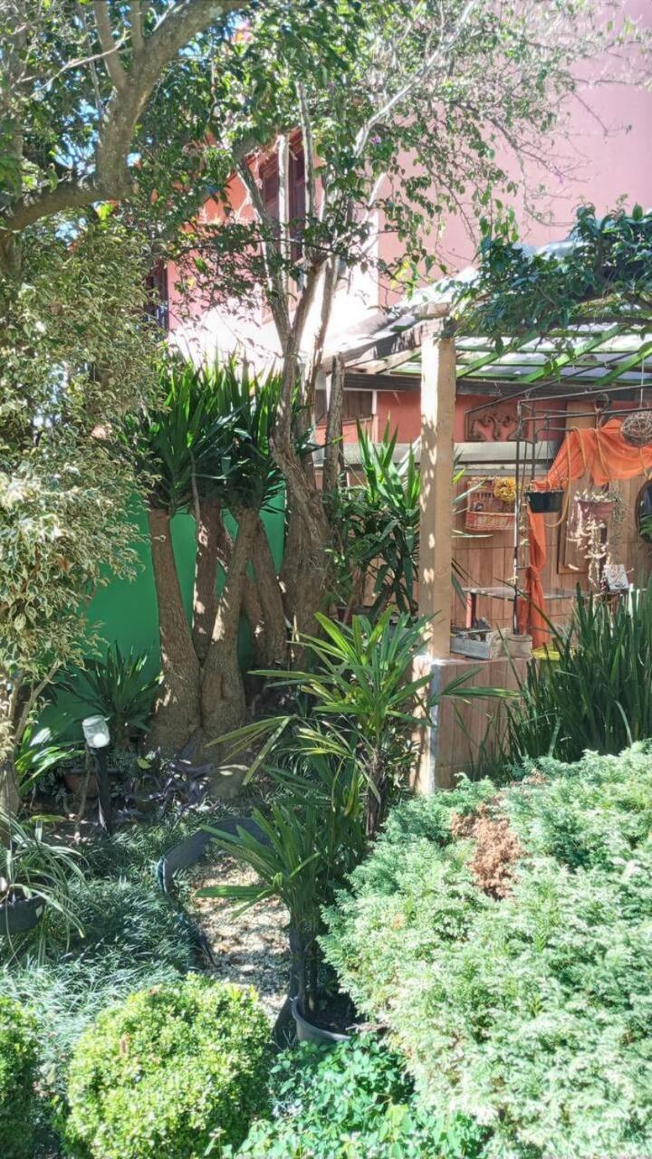 Casa Aconchegante Em Curitiba Hotel Exterior photo